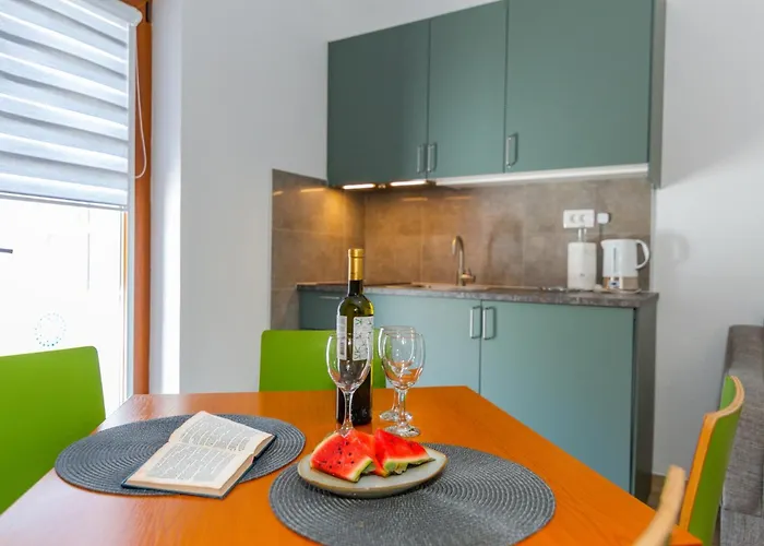 Center Ana Apartment *