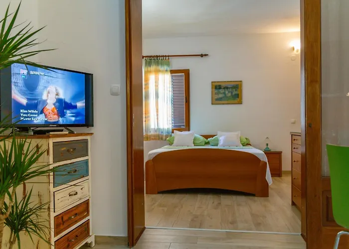 Center Ana Apartment *