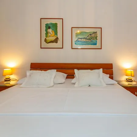 Center Ana * Makarská