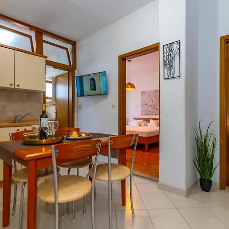 Center Ana Apartmán