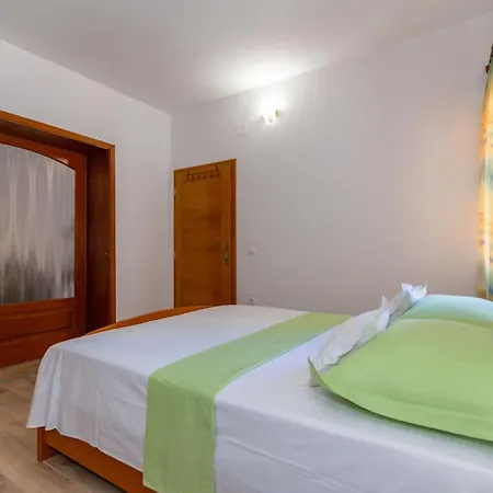 Apartman Center Ana *
