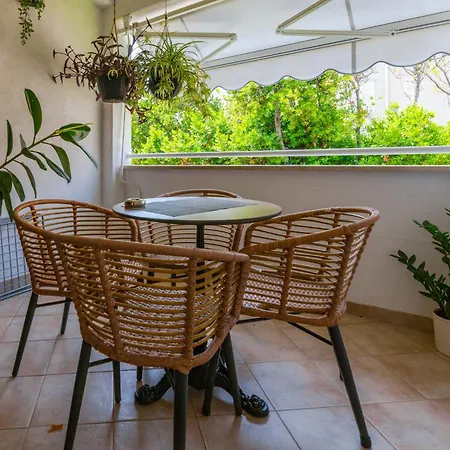 Center Ana Appartement *